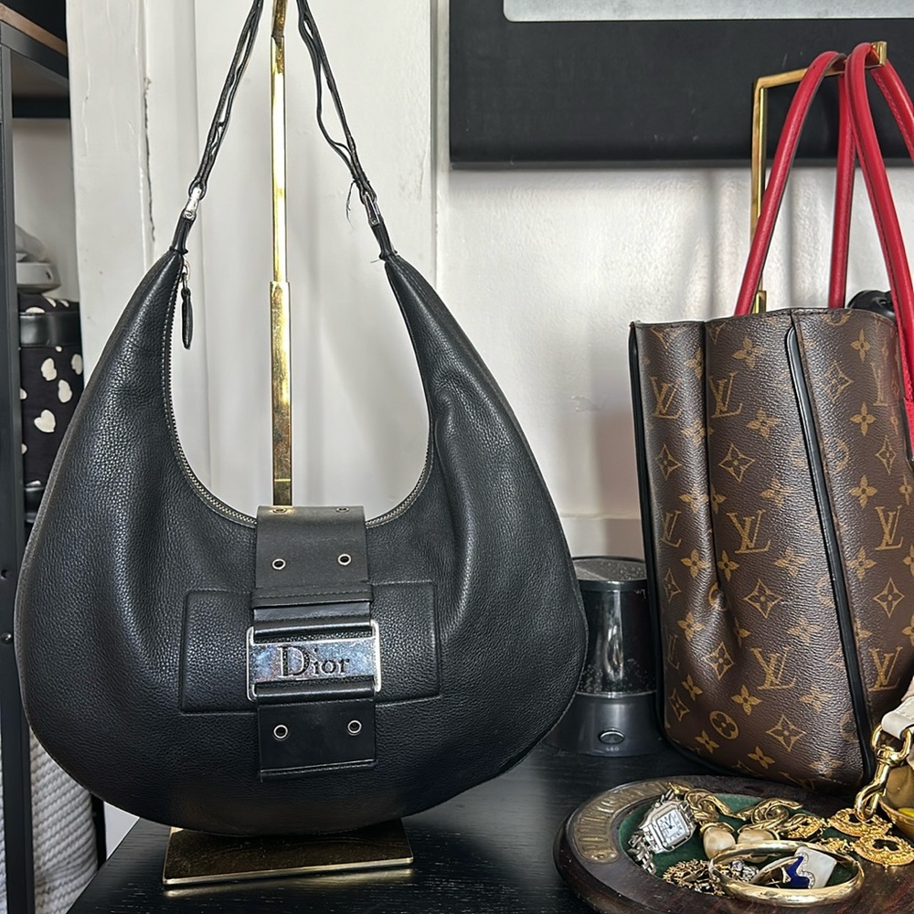 Christian Dior street chic hobo black leather shoulder bag purse